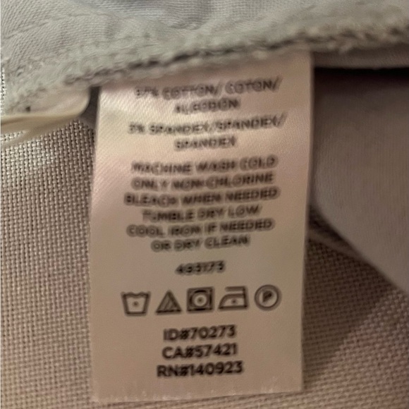 2/$20 -Loft Riviera Grey Casual Flat Front Mid Rise Preppy, Versatile Shorts - S - Picture 11 of 15
